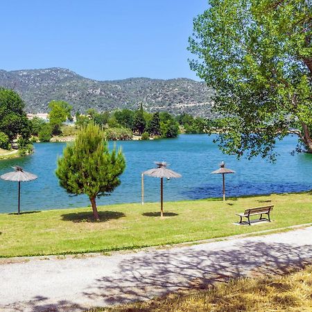 Camping Les Rives Du Lac De Vinca Exteriör bild