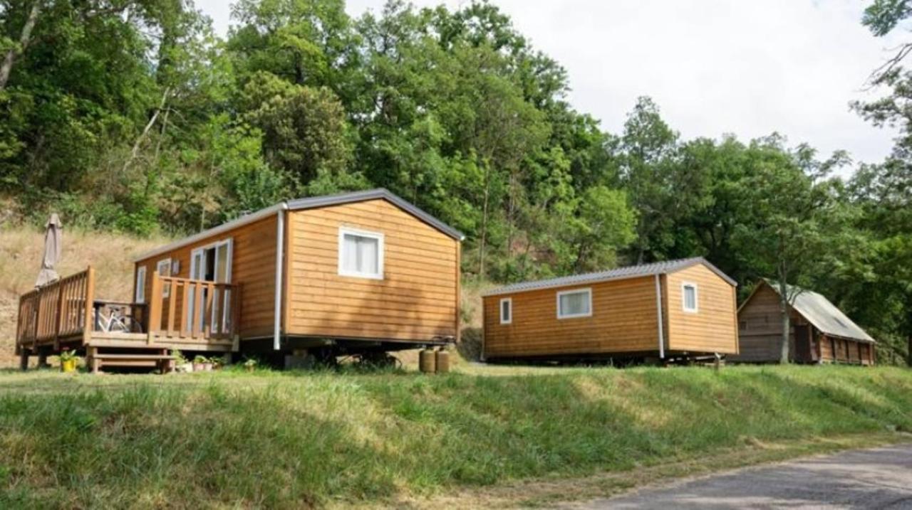 Camping Les Rives Du Lac De Vinca Exteriör bild